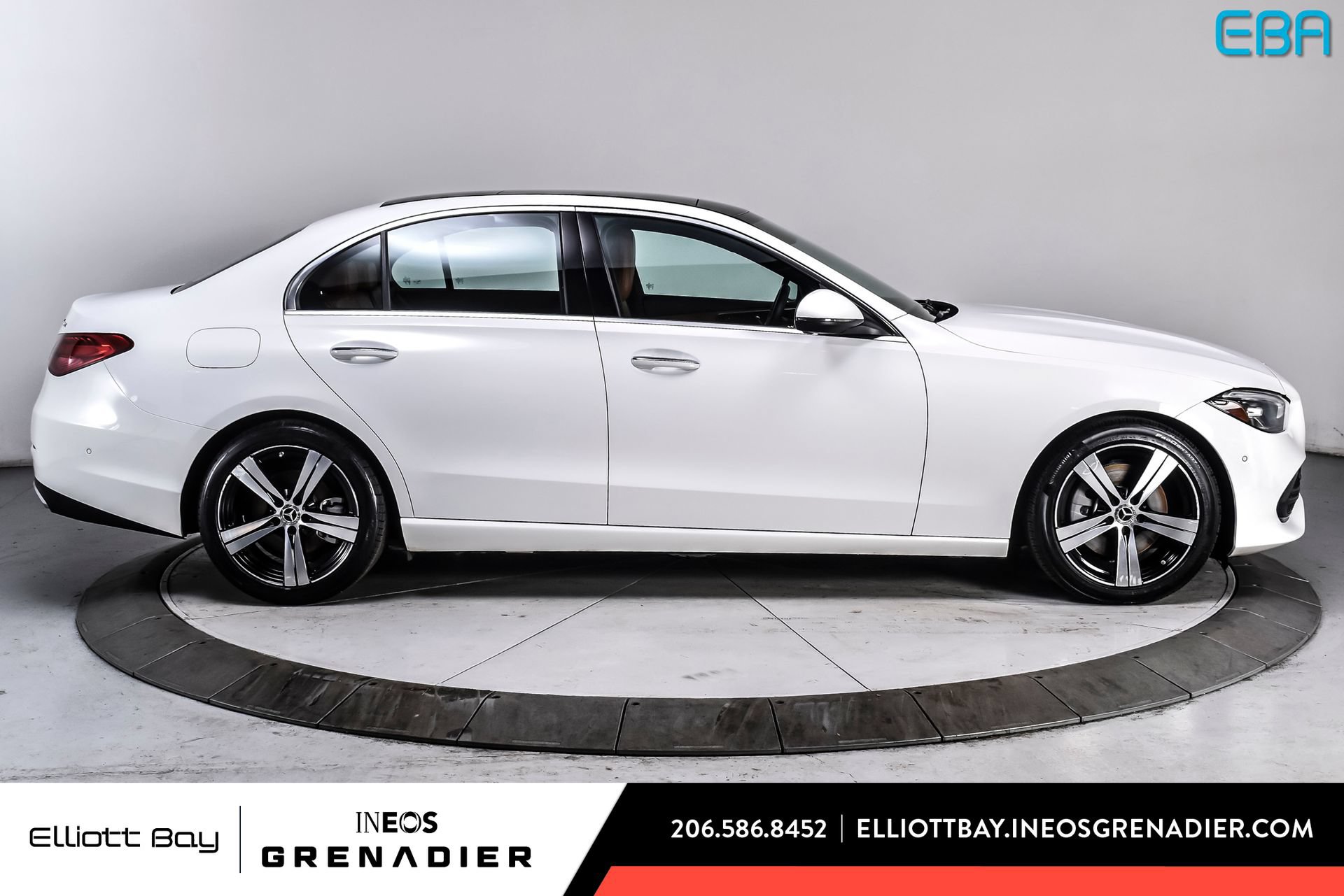 Used 2025 Mercedes-Benz C 300 4MATIC Sedan image 7