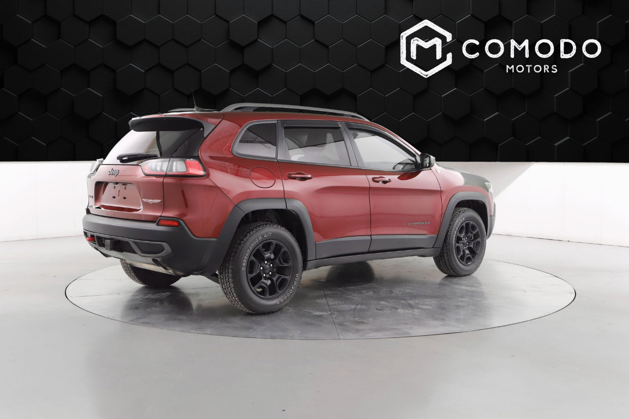 Used 2020 Jeep Cherokee Trailhawk w/ Cold Weather Group image 3