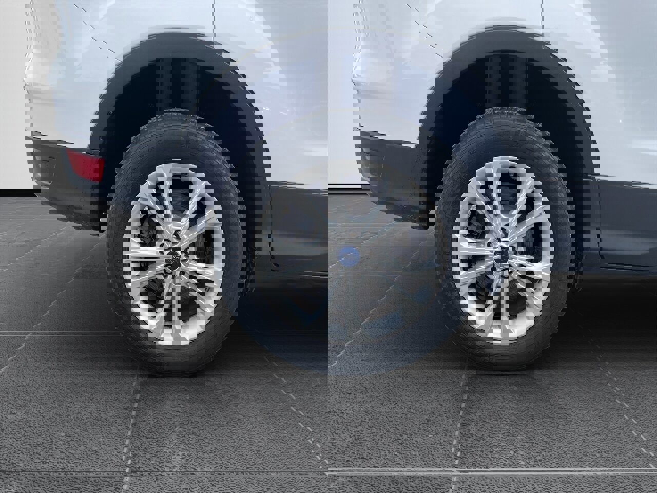 Used 2017 Ford Escape SE w/ SE Cold Weather Package image 14