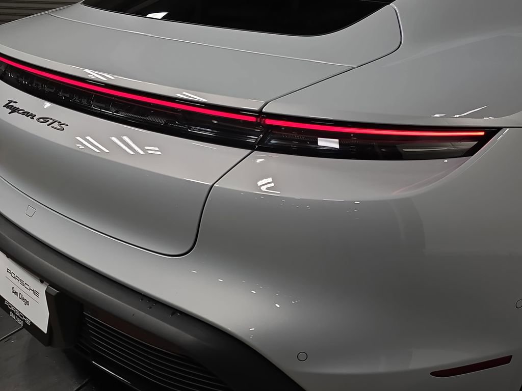 New 2026 Porsche Taycan GTS image 30