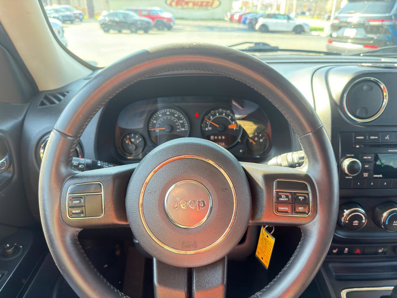 Used 2015 Jeep Patriot Latitude AWD/4WD image 34