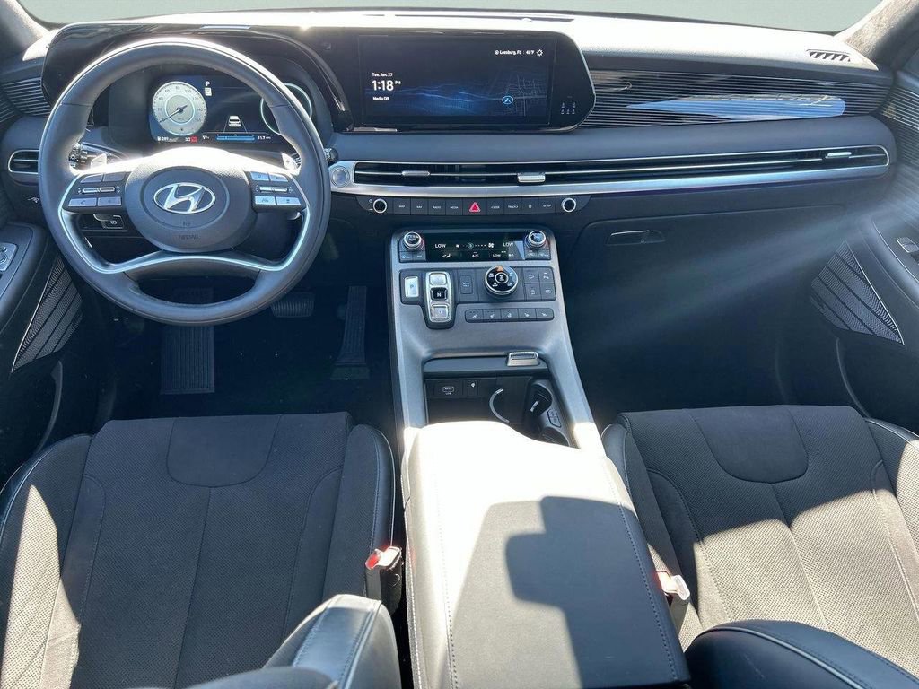 Used 2024 Hyundai Palisade Calligraphy image 12