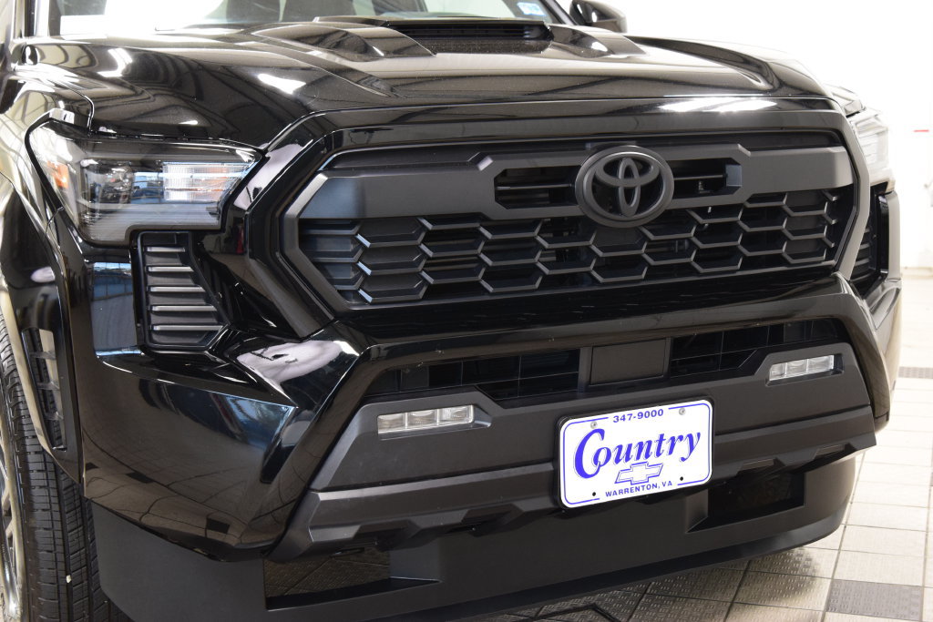 Used 2025 Toyota Tacoma TRD Sport AWD/4WD image 13