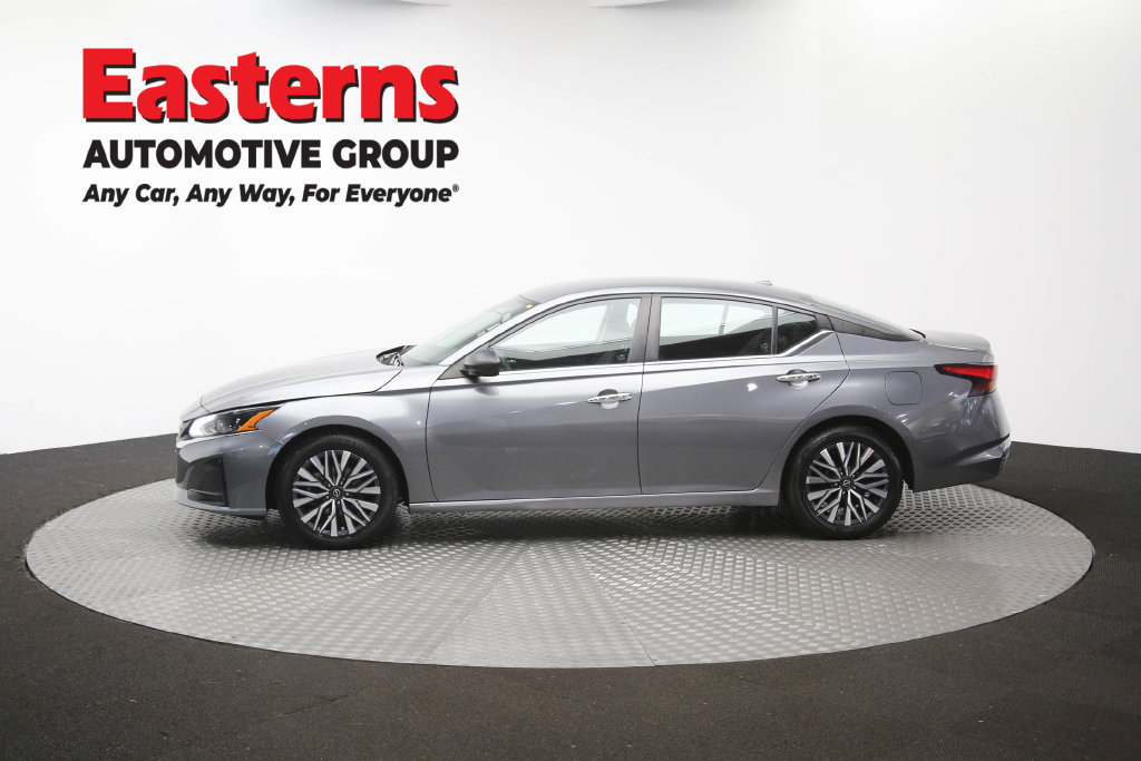 Used 2024 Nissan Altima 2.5 SV FWD image 62