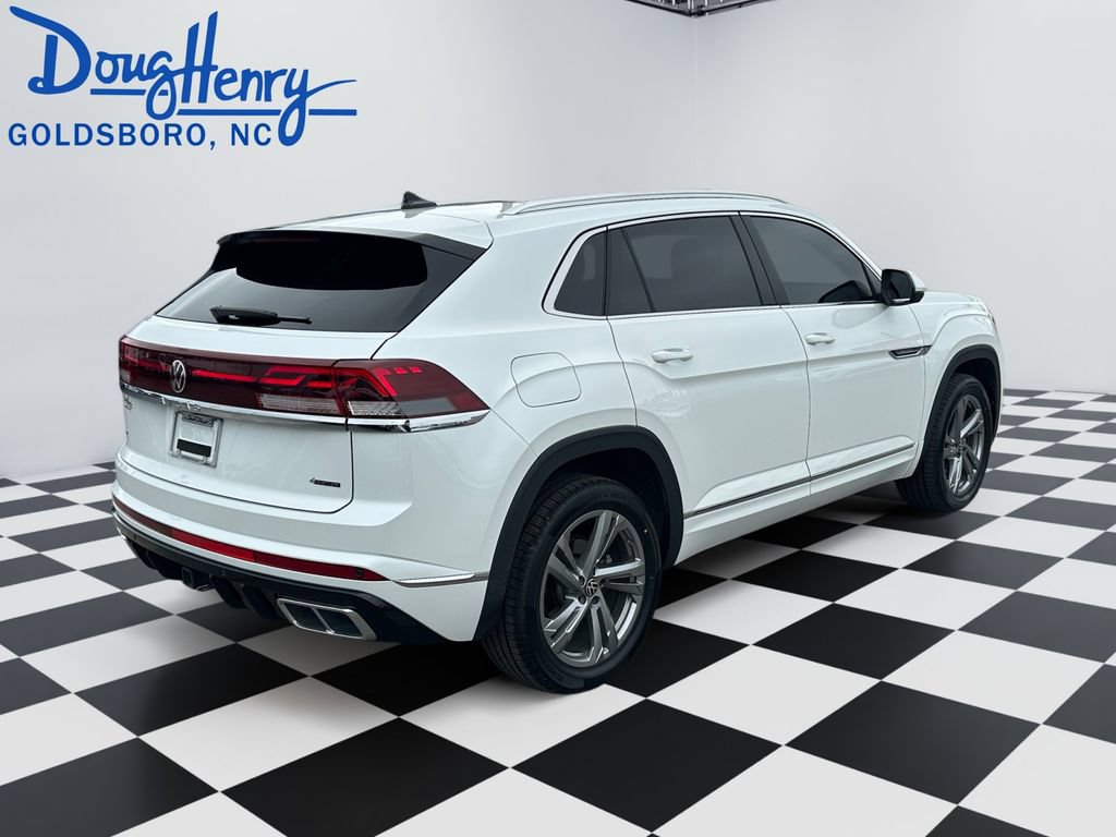 Used 2024 Volkswagen Atlas Cross Sport SEL R-Line AWD/4WD image 5