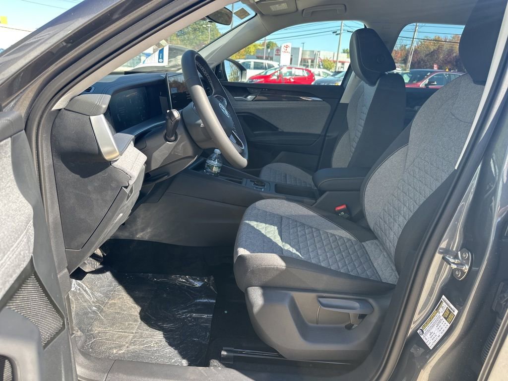 New 2025 Volkswagen Tiguan S image 9