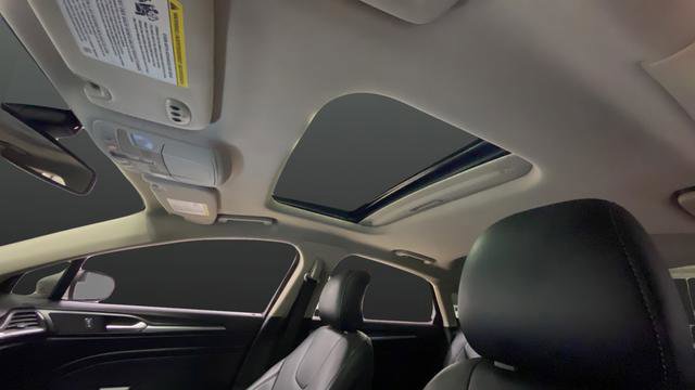 Used 2019 Ford Fusion Titanium FWD image 12