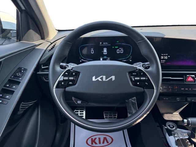 Certified 2025 Kia Niro EX Touring FWD image 15