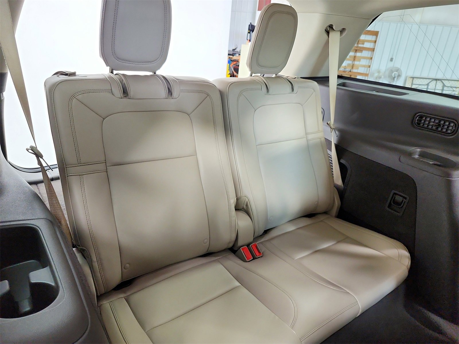 Used 2020 Lincoln Aviator Reserve image 44