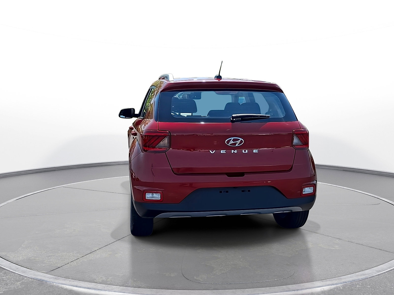 Used 2024 Hyundai Venue SEL FWD image 7