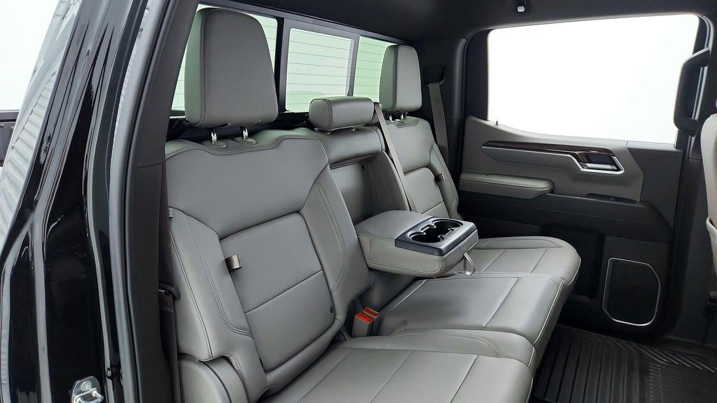 Certified 2023 Chevrolet Silverado 1500 LT w/ Leather Package image 40