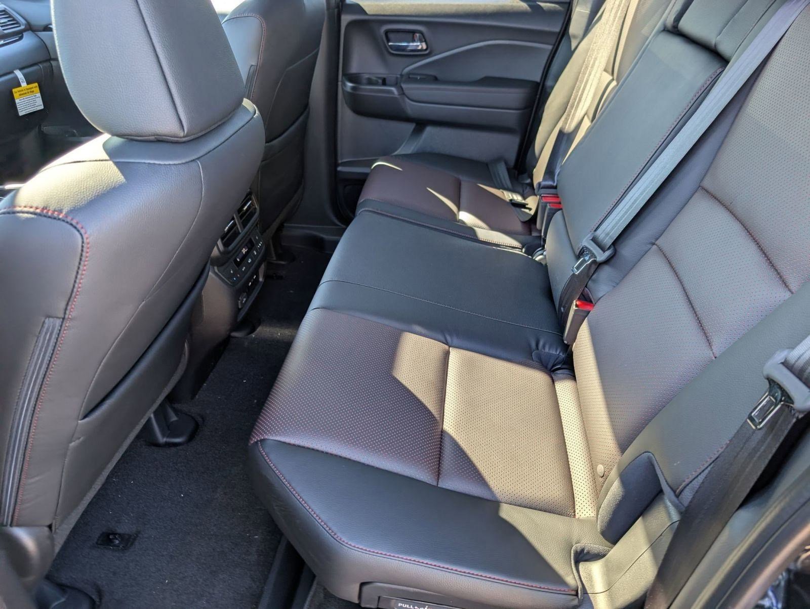 New 2026 Honda Ridgeline Black Edition image 14