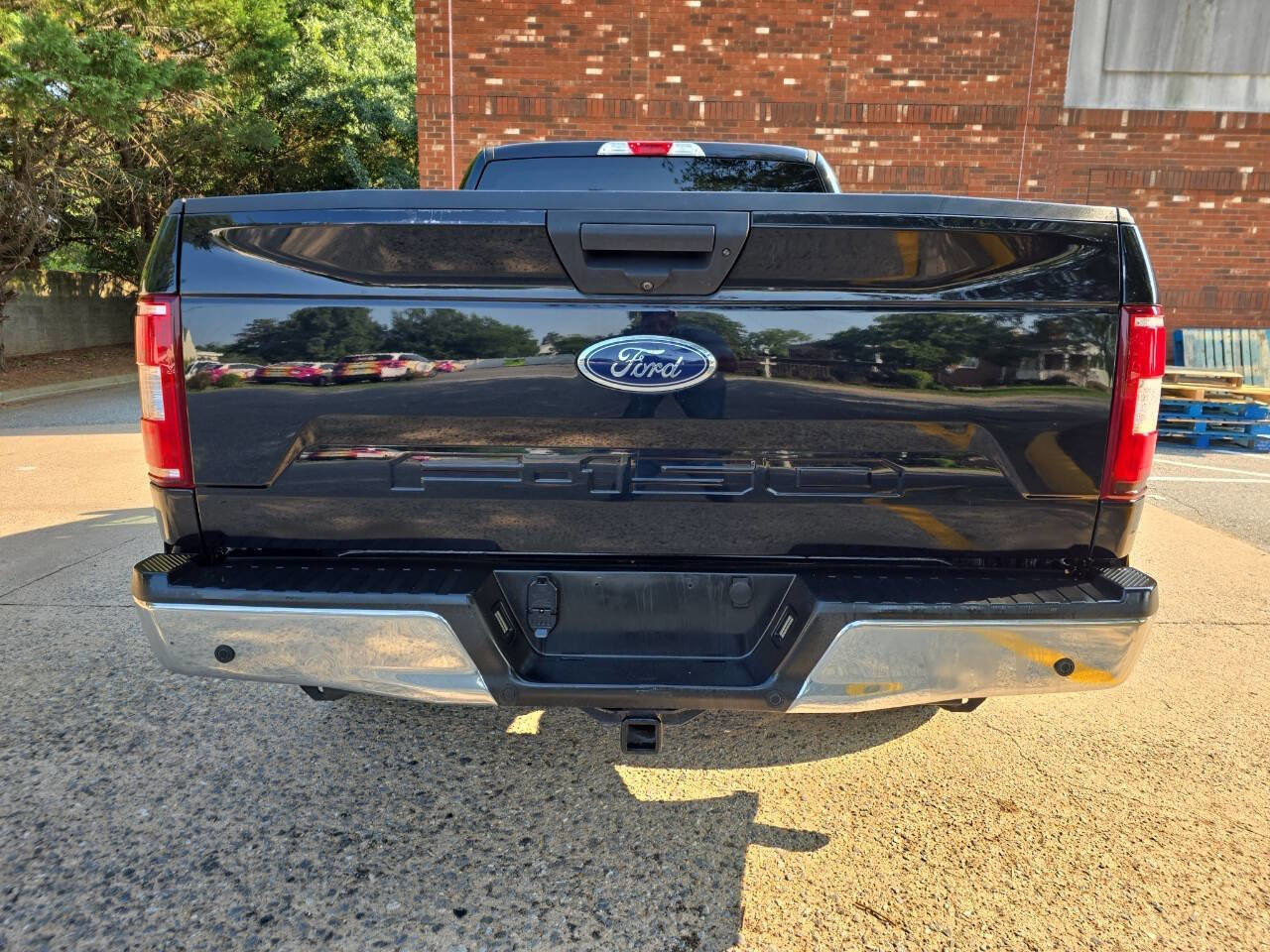 Used 2019 Ford F150 XLT w/ Equipment Group 301A Mid image 5