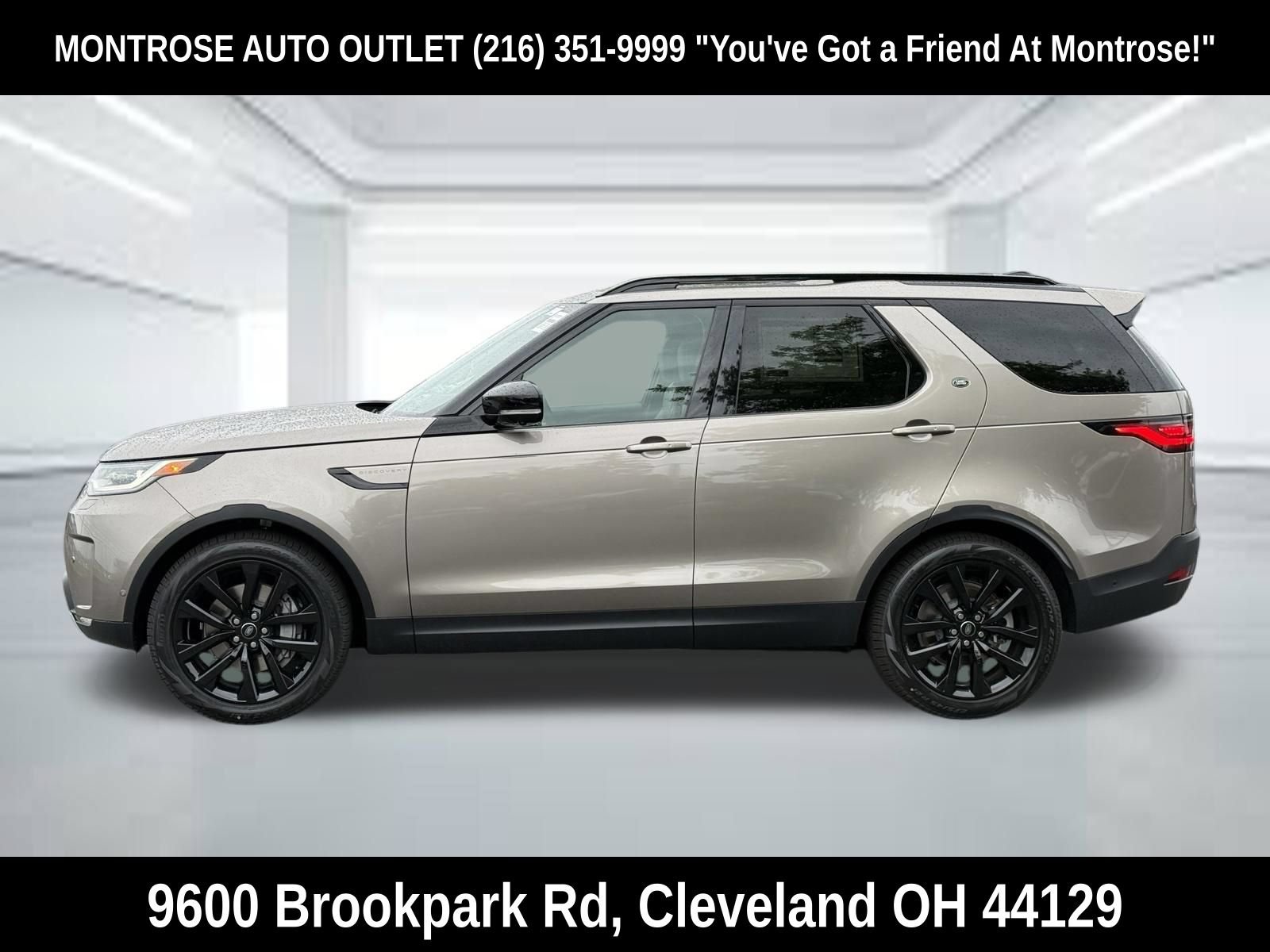 New 2026 Land Rover Discovery S AWD/4WD image 2