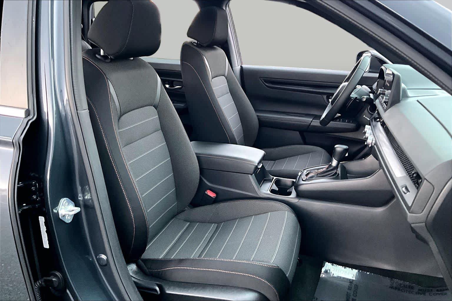 Used 2025 Honda CR-V Sport image 9