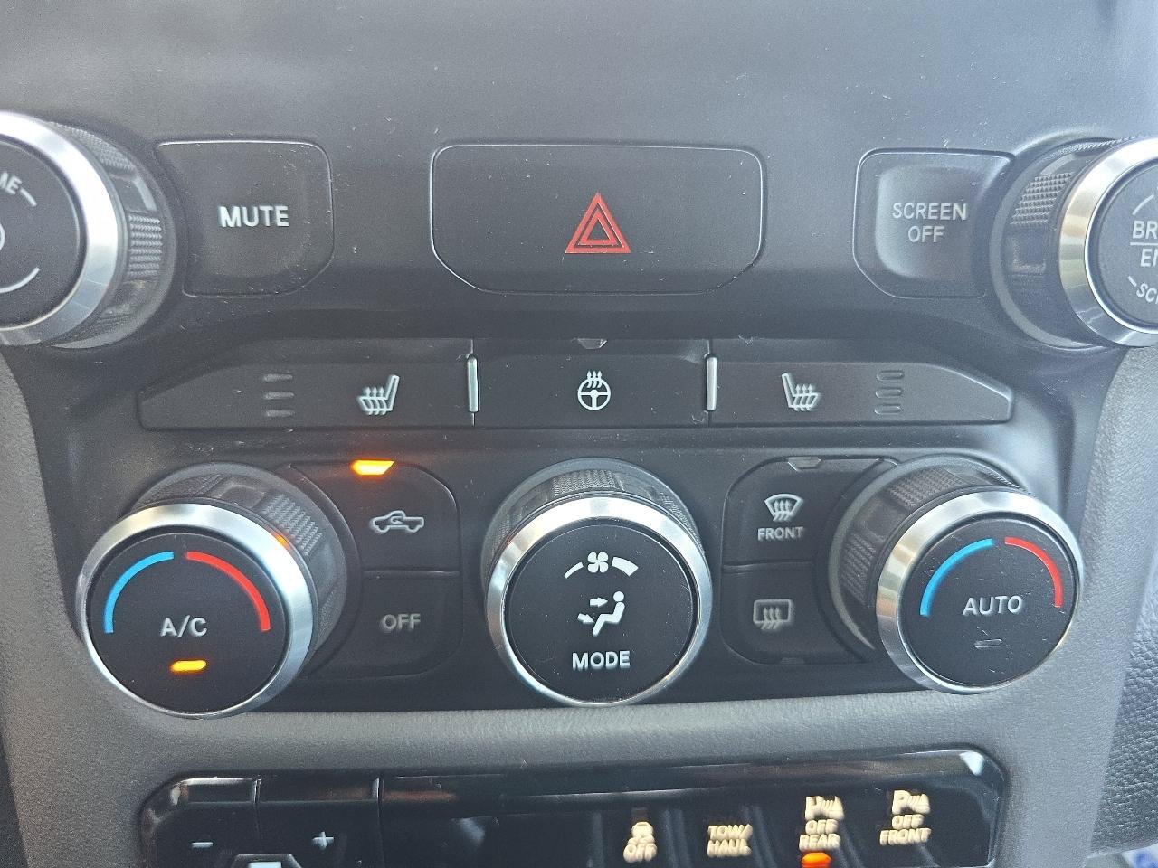 Used 2023 RAM 1500 Big Horn AWD/4WD image 34