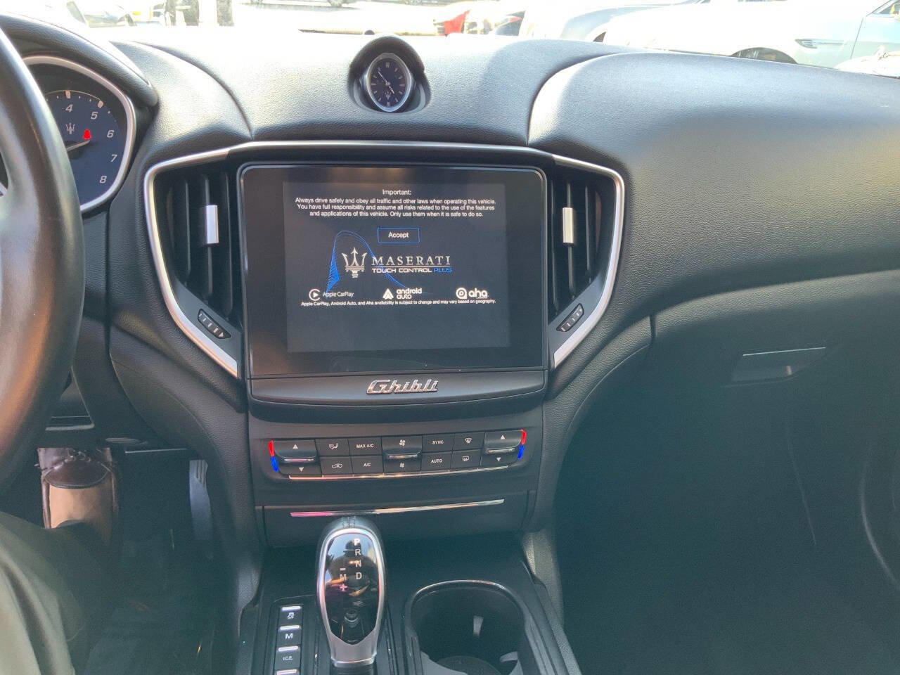 Used 2017 Maserati Ghibli RWD image 23