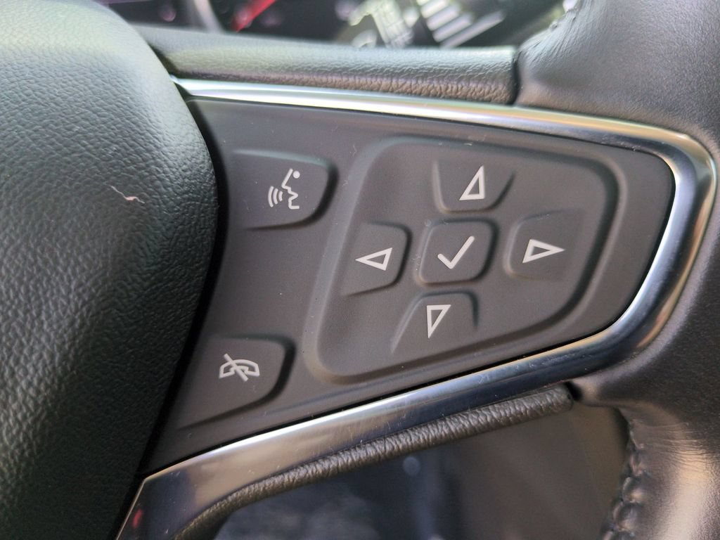 Used 2021 Chevrolet Equinox LT FWD image 18