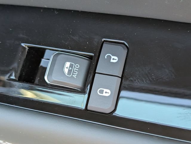 New 2026 Jeep Grand Wagoneer Summit w/ Premium Group III AWD/4WD image 34