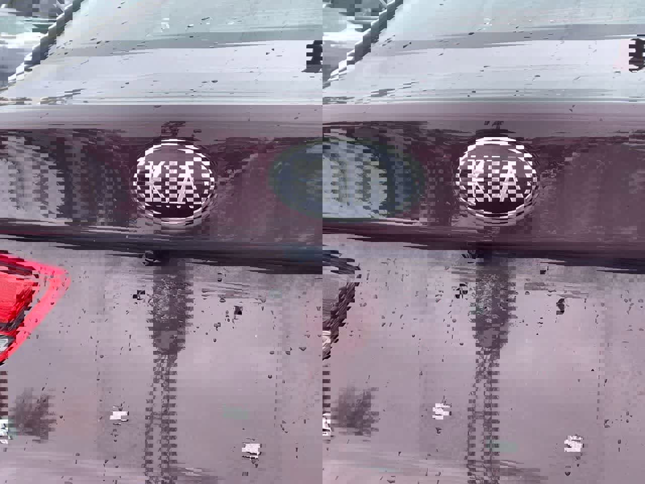 Used 2018 Kia Optima LX w/ 17" Alloy Wheels Package image 34