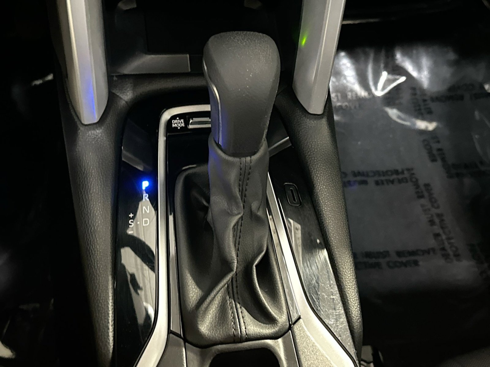 Used 2024 Toyota Corolla Cross SE w/ Moonroof Package image 29