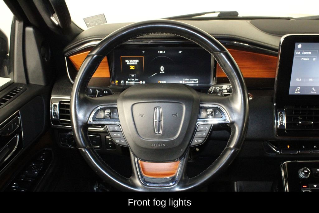 Used 2019 Lincoln Navigator Premiere AWD/4WD image 24
