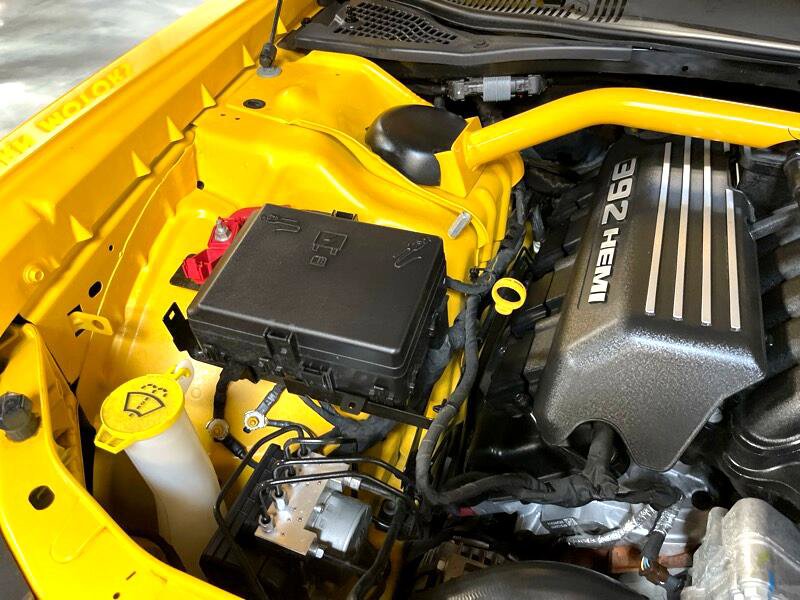 Used 2017 Dodge Challenger SRT w/ Technology Group image 47