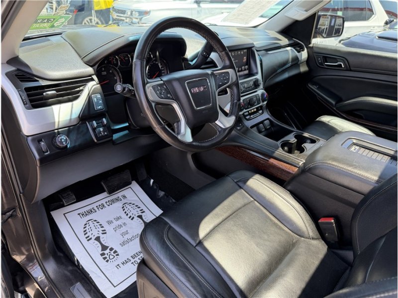Used 2016 GMC Yukon XL SLT w/ Open Road Package RWD image 18