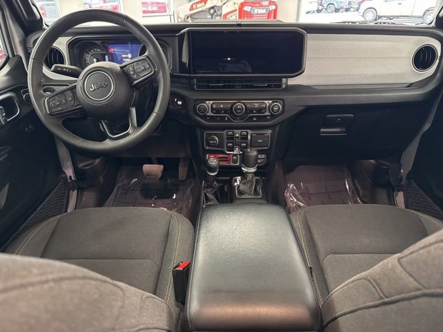 Used 2024 Jeep Wrangler Unlimited AWD/4WD image 27