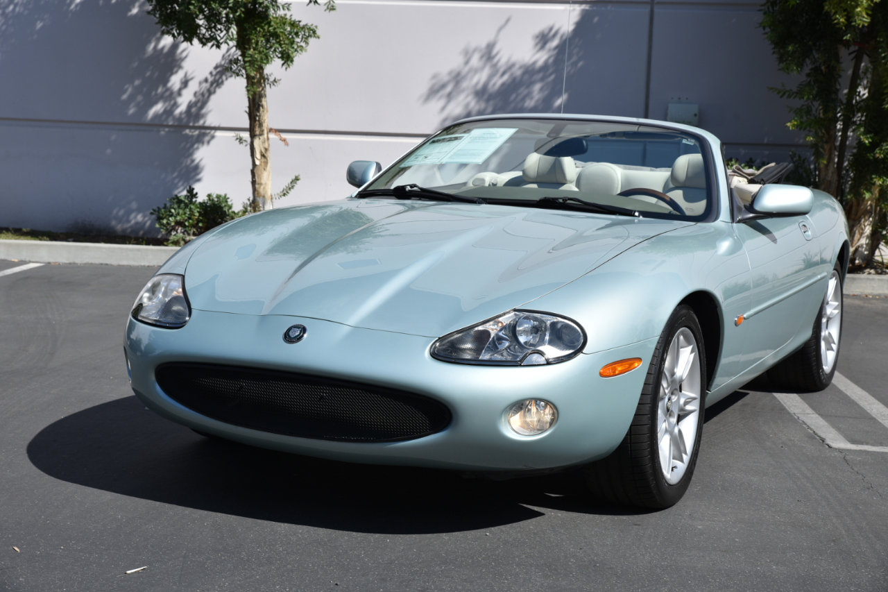 Used 2001 Jaguar XK8 Convertible image 15