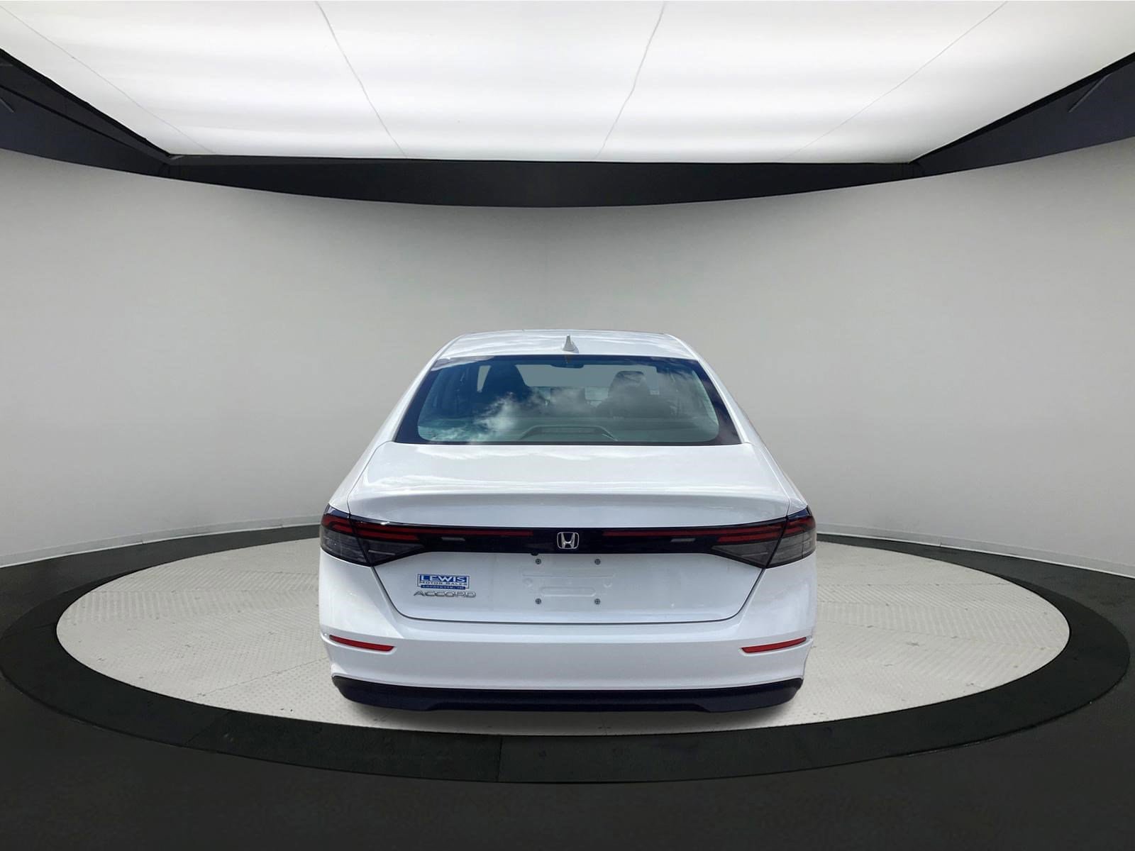 Used 2024 Honda Accord EX image 7