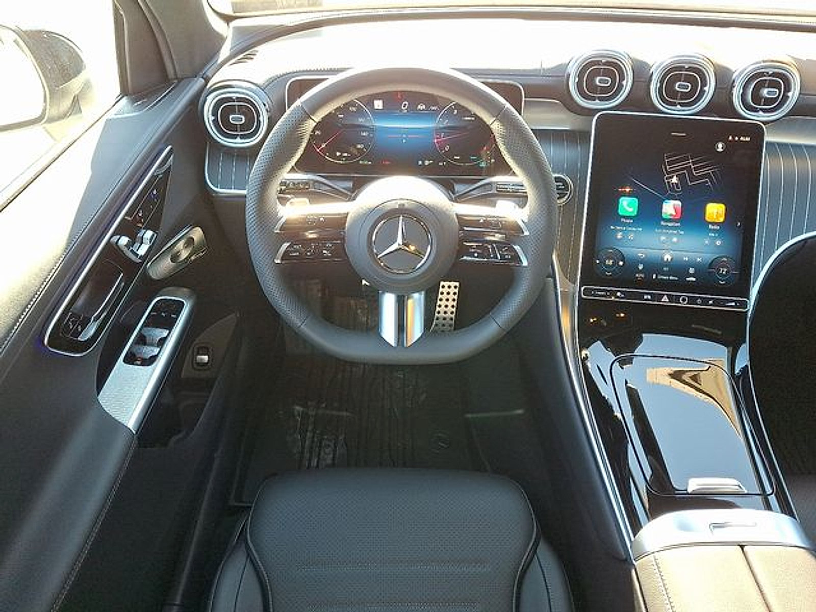 Used 2026 Mercedes-Benz GLC 300 4MATIC image 9