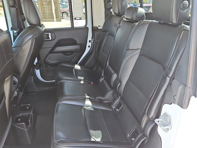 Used 2022 Jeep Gladiator Overland w/ Popular Equipment Package image 18