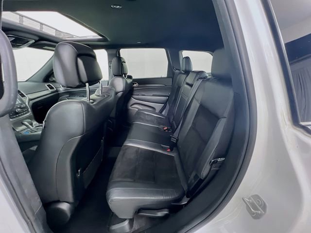 Used 2018 Jeep Grand Cherokee Altitude image 24