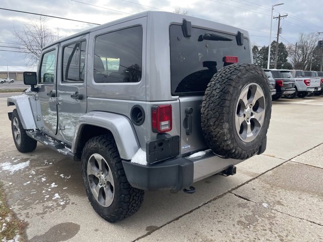 Used 2018 Jeep Wrangler Unlimited Sahara w/ Dual Top Group image 2