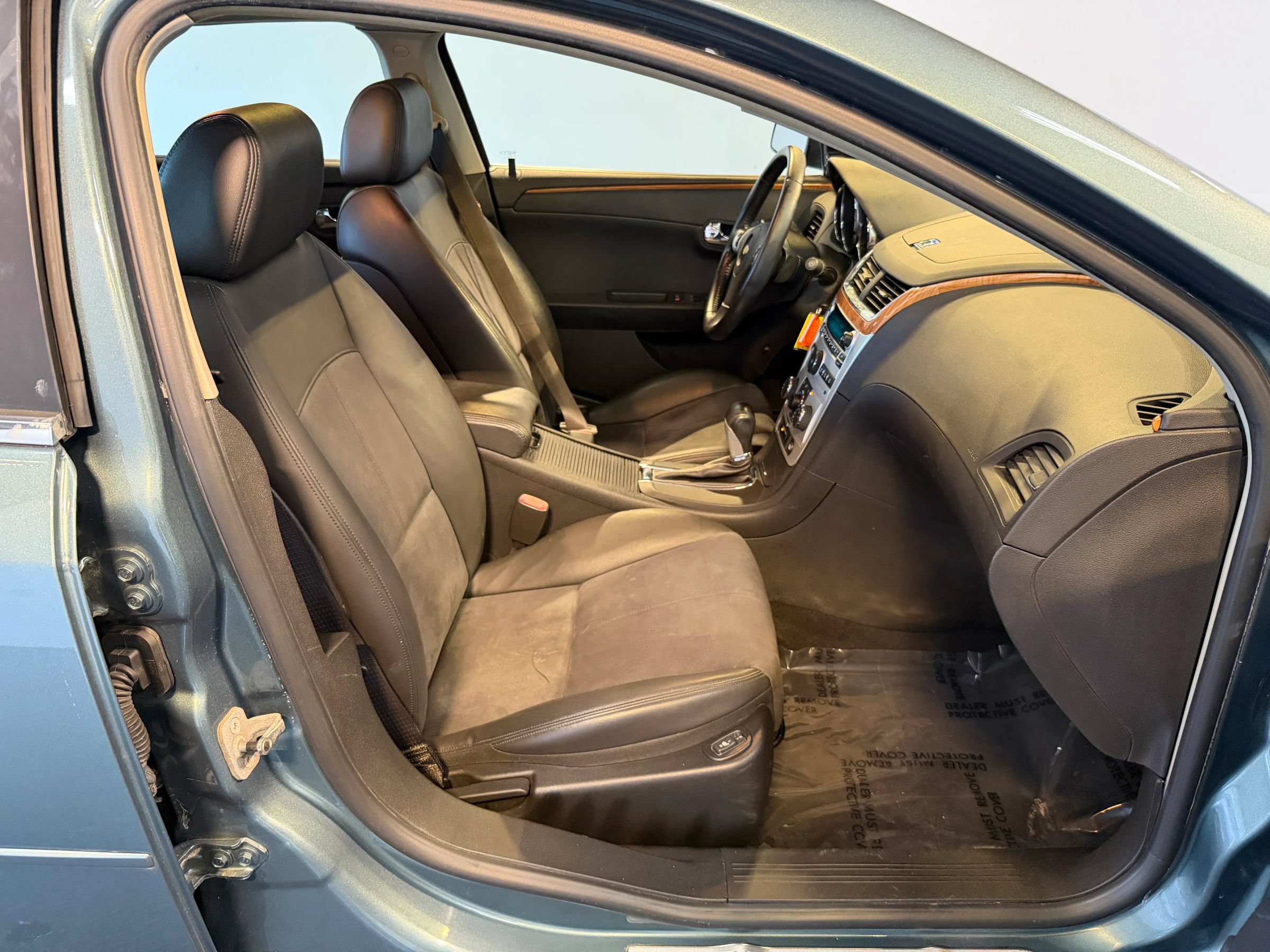 Used 2009 Chevrolet Malibu LT w/ Rear Power Package FWD image 30