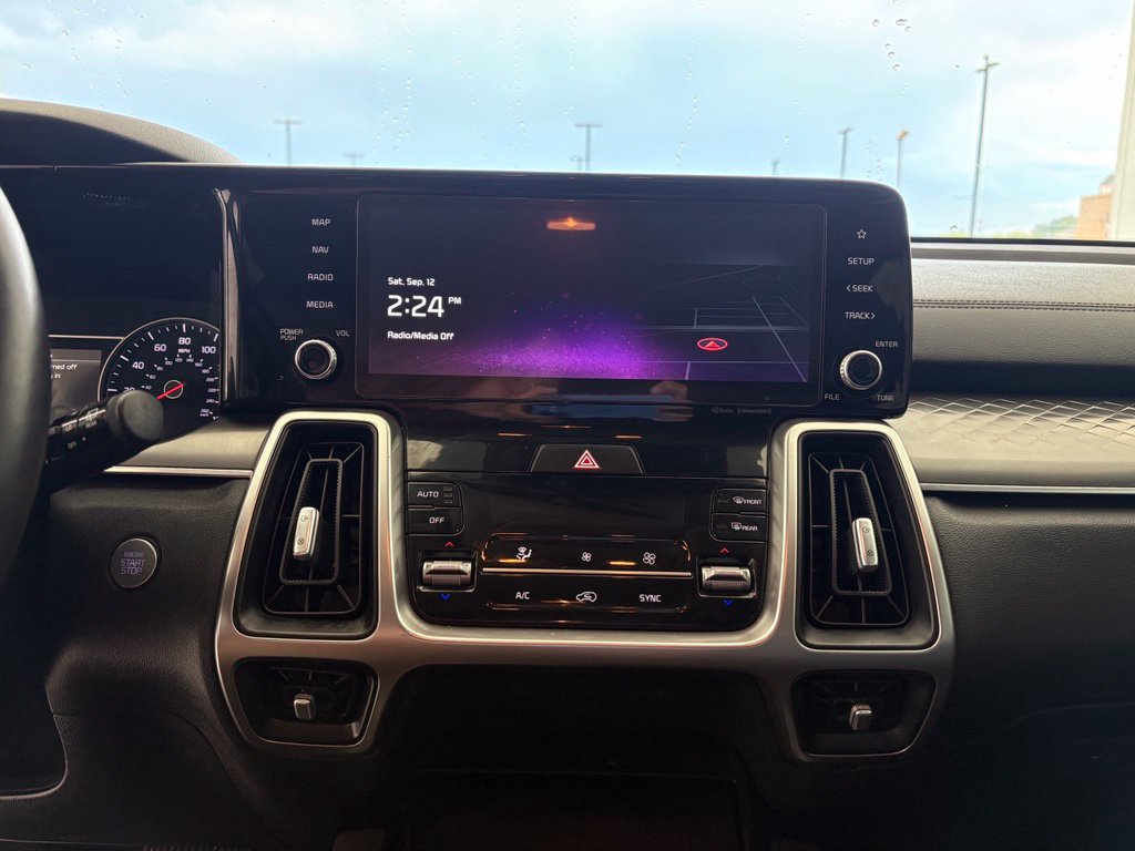 Used 2022 Kia Sorento S FWD image 9