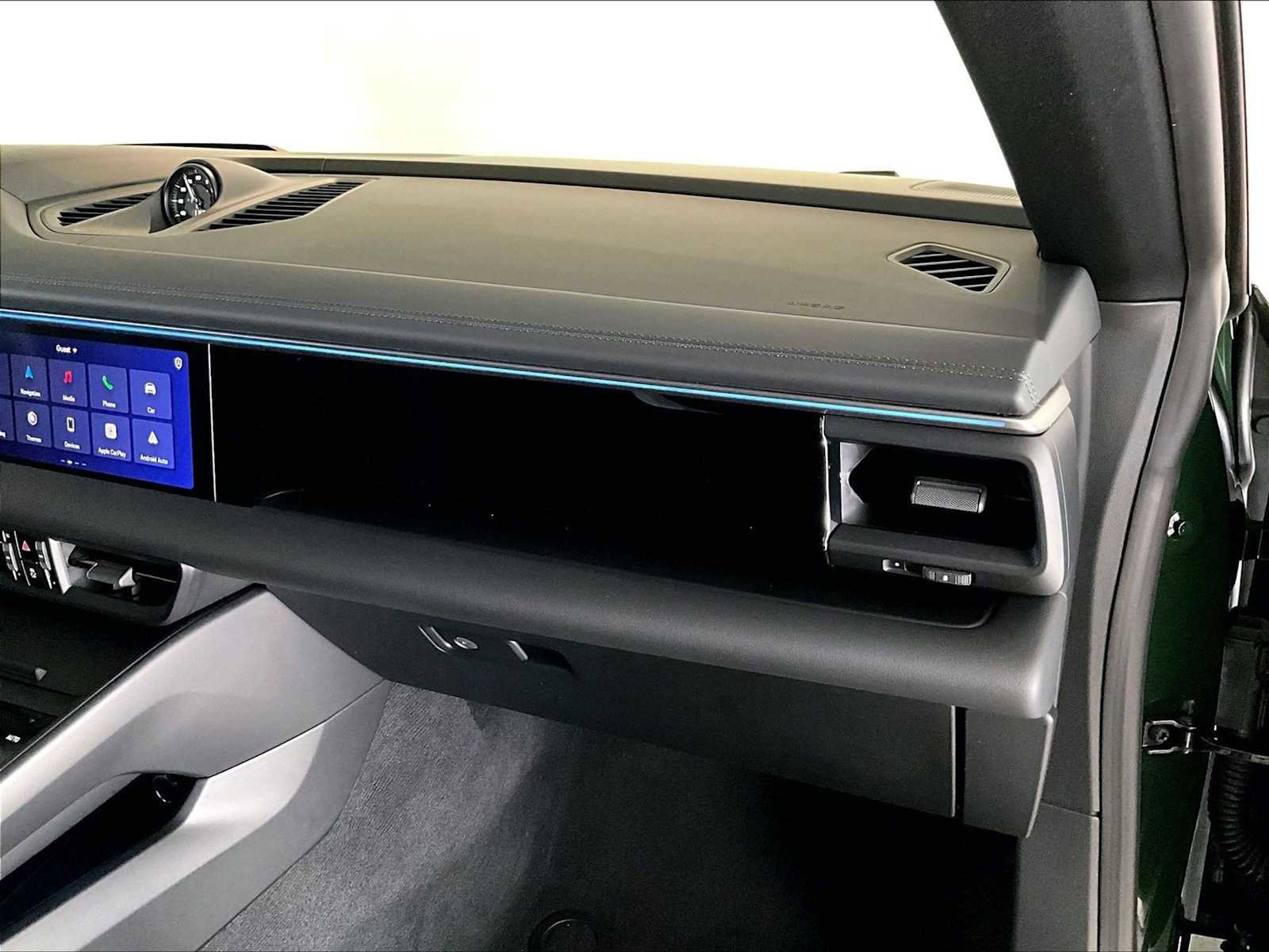 Used 2025 Porsche Macan 4S Electric image 23