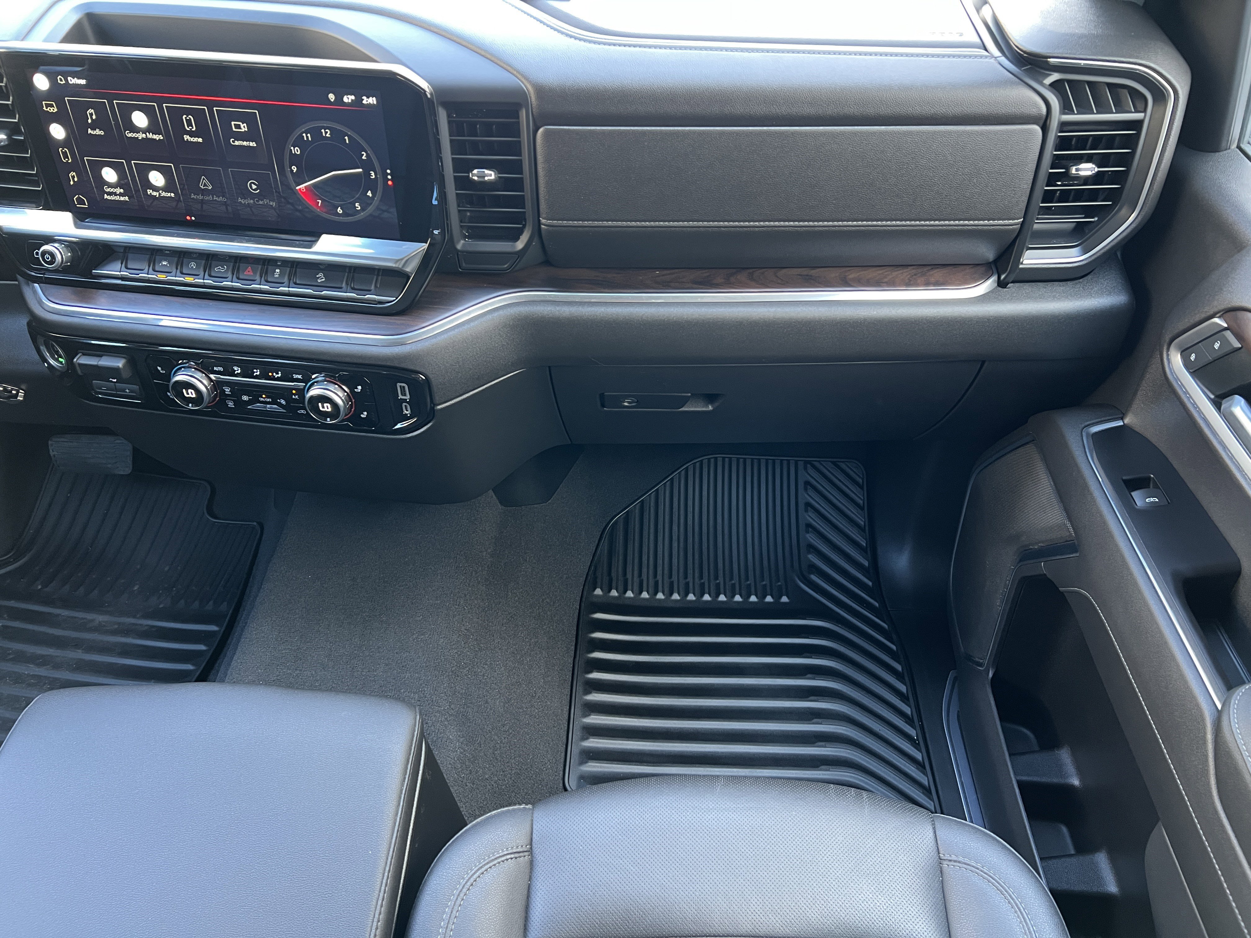 Used 2022 GMC Sierra 1500 SLT w/ X31 Off-Road Package AWD/4WD image 34