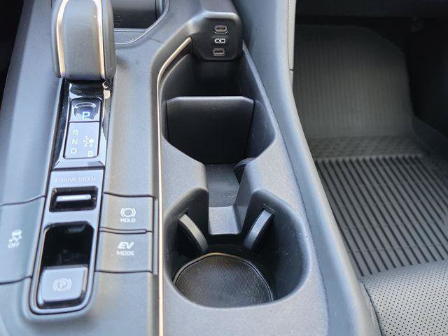 Certified 2023 Toyota Crown AWD/4WD image 25