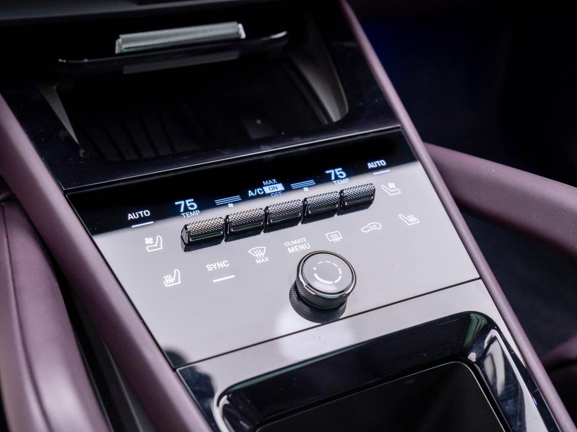 Certified 2024 Porsche Cayenne image 27