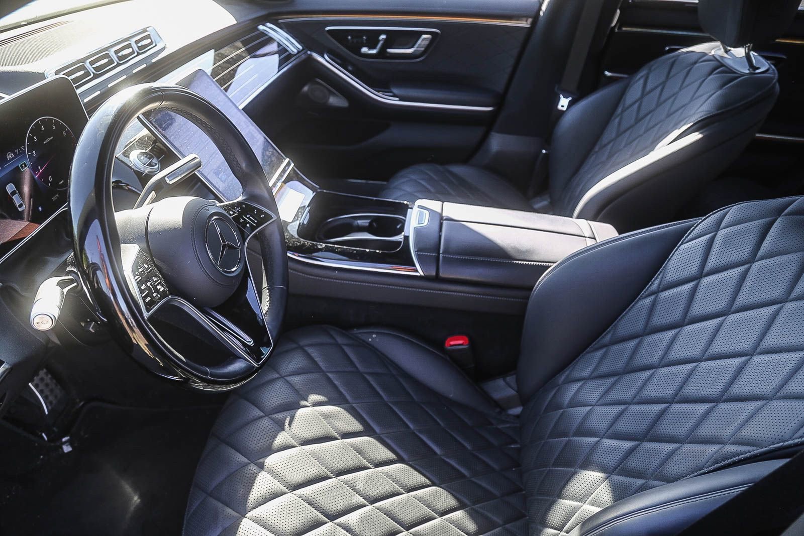 Used 2023 Mercedes-Benz S 580 4MATIC Sedan image 5