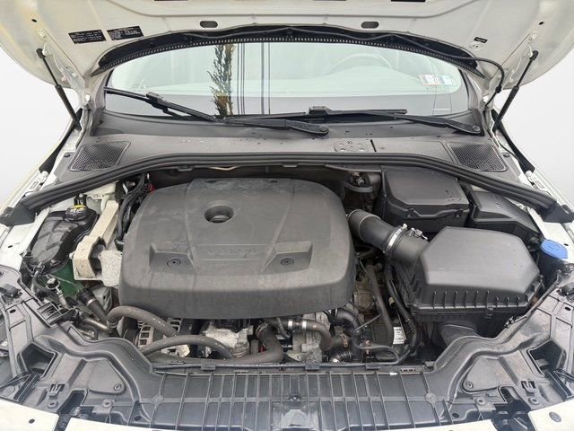 Used 2018 Volvo V60 T5 Dynamic w/ Vision Package image 32