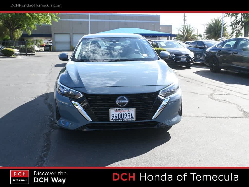 Used 2025 Nissan Sentra SV w/ All-Weather Package FWD image 2