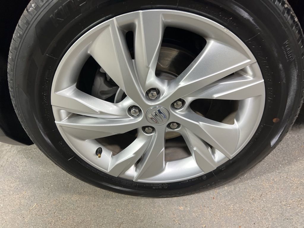 Used 2025 Buick Encore GX Preferred image 34