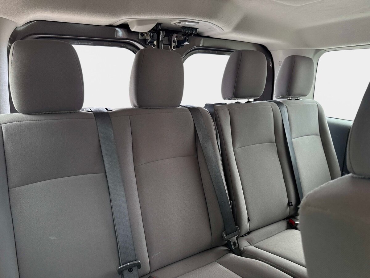 Used 2015 Nissan NV 3500 SV w/ Technology Package RWD image 11