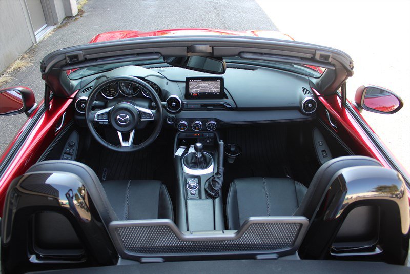 Used 2022 MAZDA MX-5 Miata Grand Touring RWD image 28