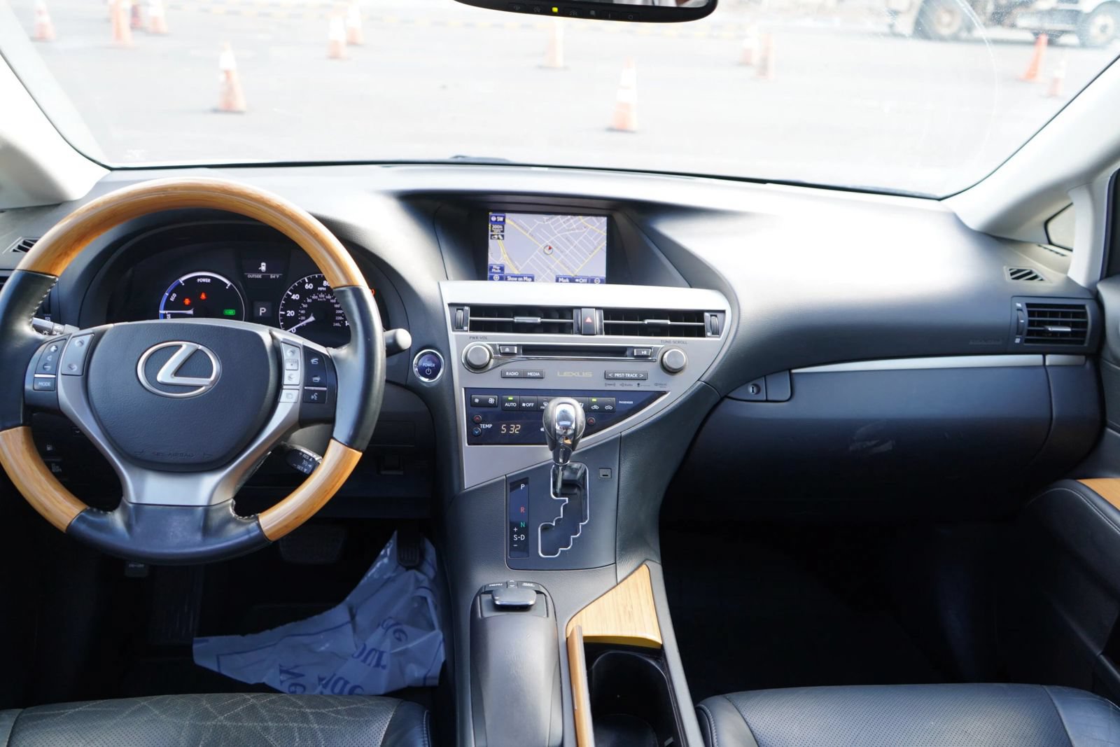 Used 2014 Lexus RX 450h FWD image 17