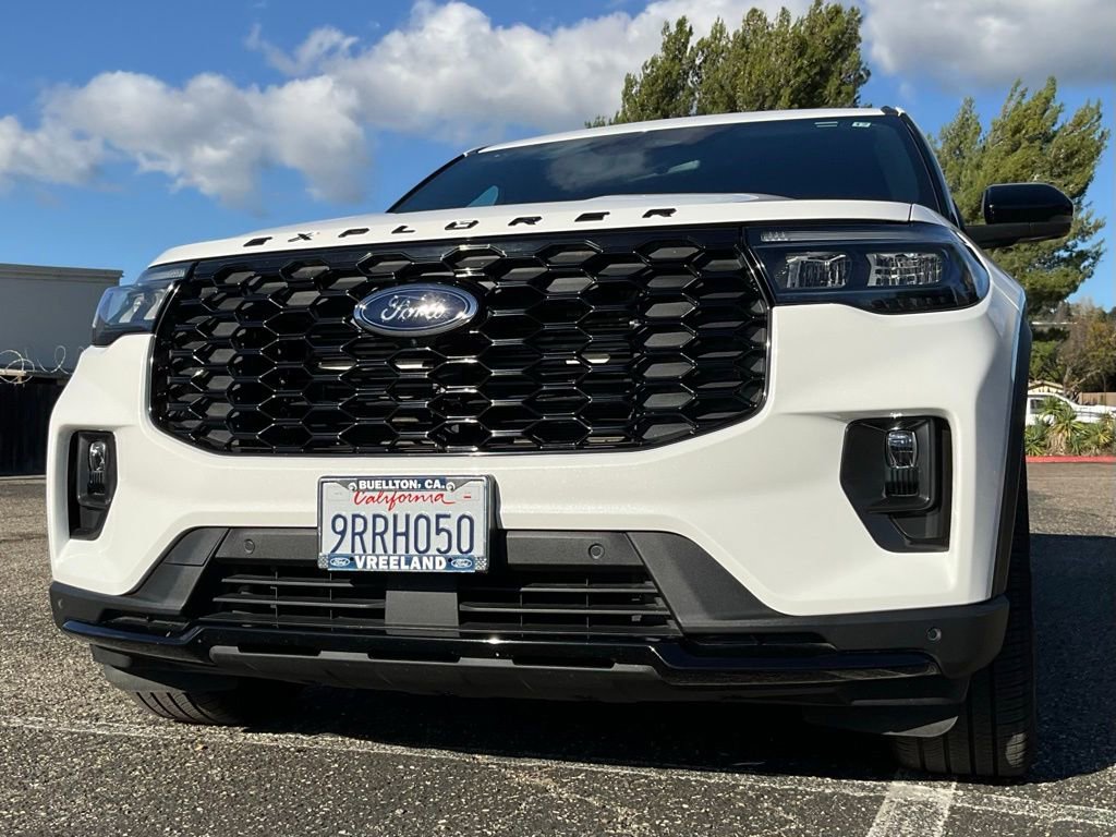 Certified 2025 Ford Explorer ST-Line w/ Premium Package image 62