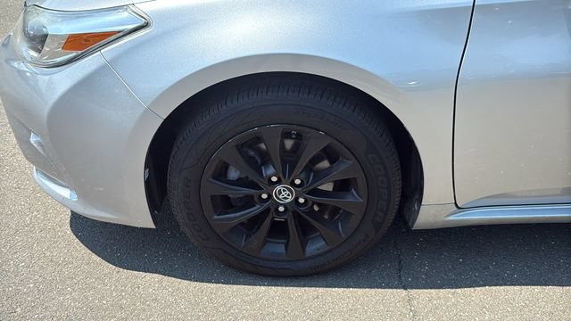 Used 2016 Toyota Avalon XLE FWD image 8